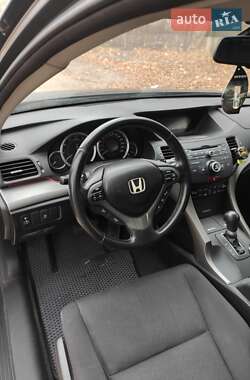 Универсал Honda Accord 2011 в 