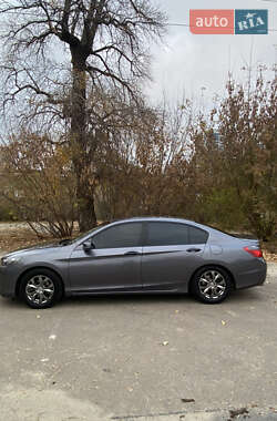 Седан Honda Accord 2013 в Киеве