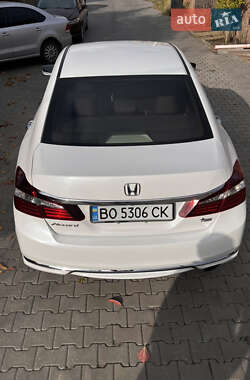 Седан Honda Accord 2016 в Тернополі
