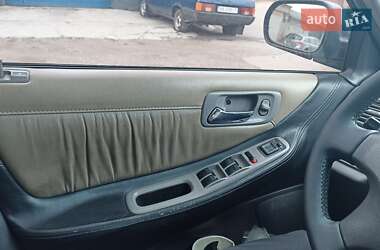 Седан Honda Accord 2001 в Києві