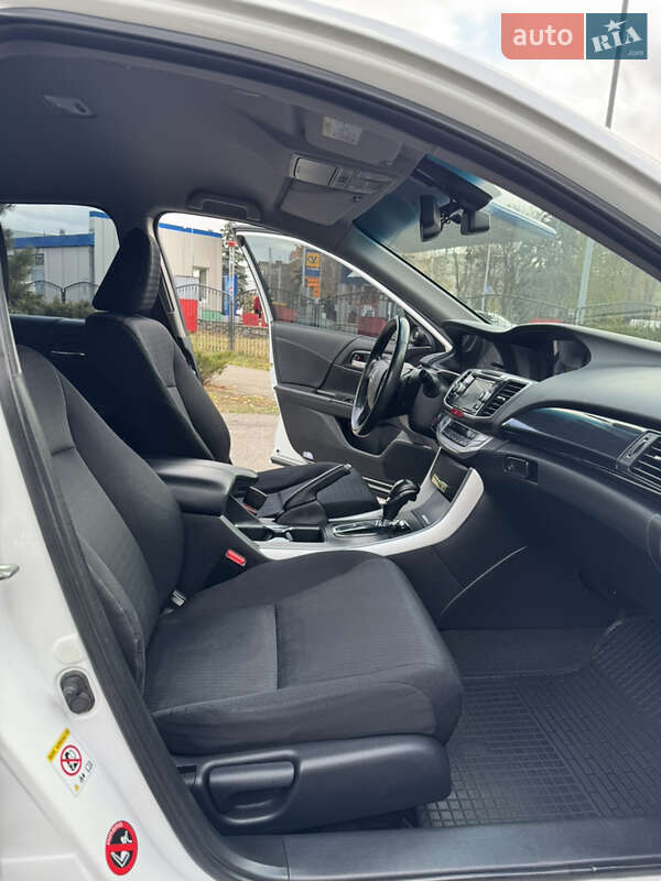 Седан Honda Accord 2013 в Полтаві