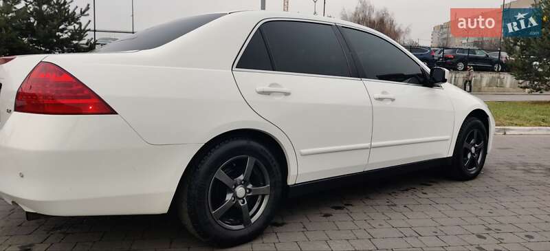 Седан Honda Accord 2006 в Львове
