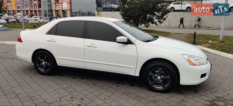 Седан Honda Accord 2006 в Львове