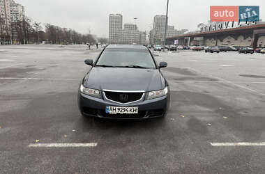 Седан Honda Accord 2004 в Киеве