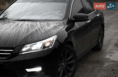 Седан Honda Accord 2013 в Дніпрі