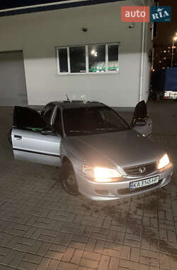 Седан Honda Accord 2001 в 