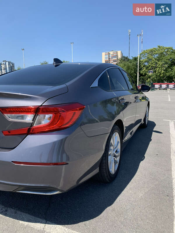 Седан Honda Accord 2018 в Запорожье