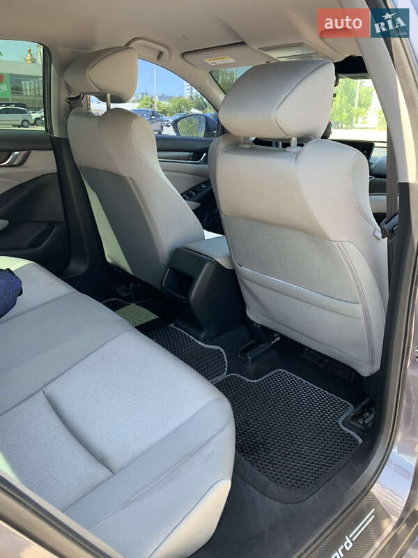 Седан Honda Accord 2018 в Запорожье