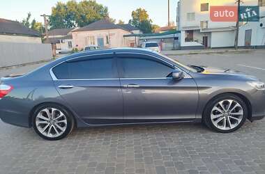 Седан Honda Accord 2013 в Кременчуці