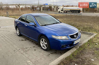 Седан Honda Accord 2005 в Козині