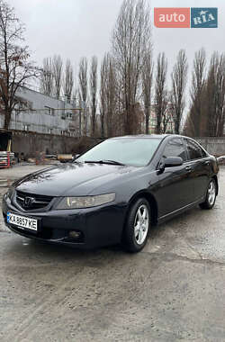 Седан Honda Accord 2004 в Киеве