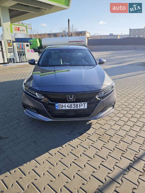 Седан Honda Accord 2017 в Одессе
