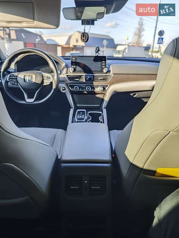 Седан Honda Accord 2017 в Одессе