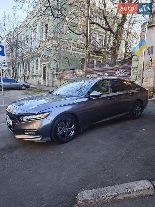 Седан Honda Accord 2017 в Одессе