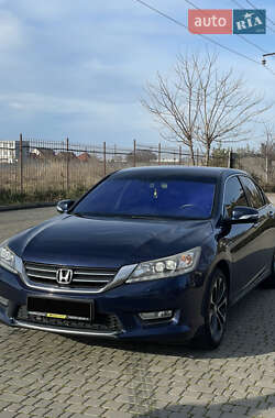 Седан Honda Accord 2013 в Одессе