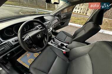 Седан Honda Accord 2014 в Киеве