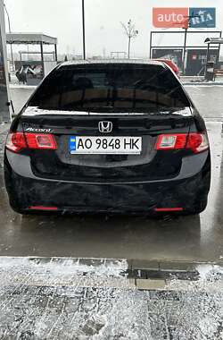 Седан Honda Accord 2011 в Хусте