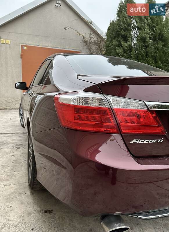 Седан Honda Accord 2013 в Каменском