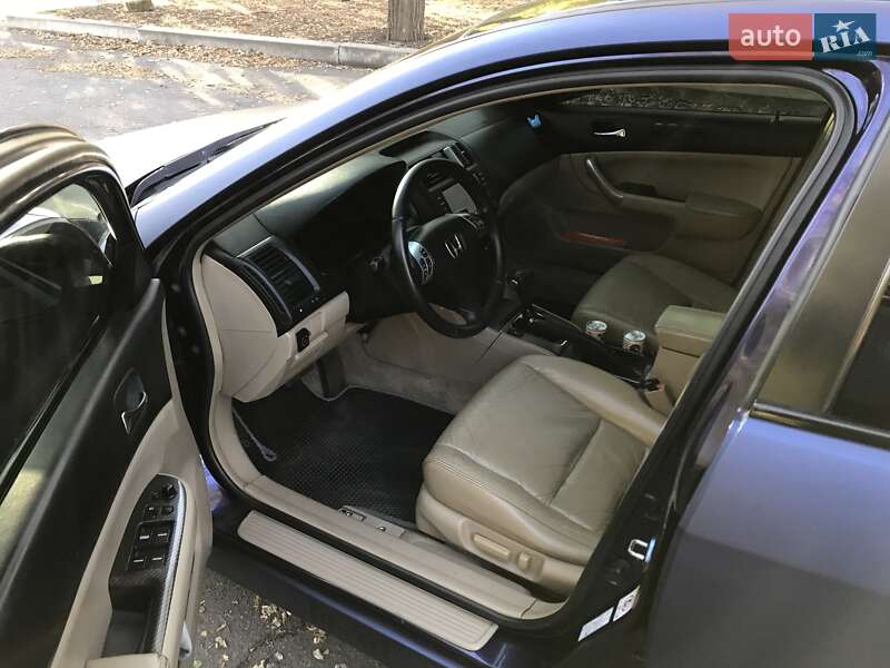 Седан Honda Accord 2005 в Першотравенську