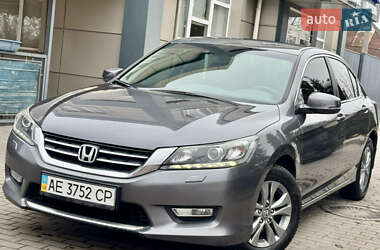 Седан Honda Accord 2013 в Дніпрі