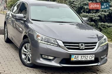 Седан Honda Accord 2013 в Дніпрі