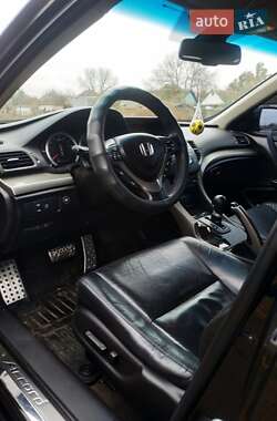 Седан Honda Accord 2010 в 
