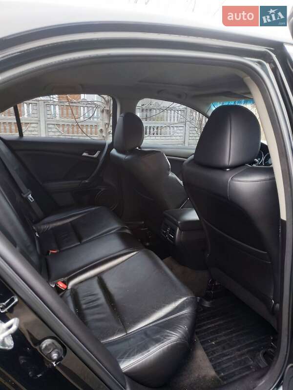 Седан Honda Accord 2010 в Варве