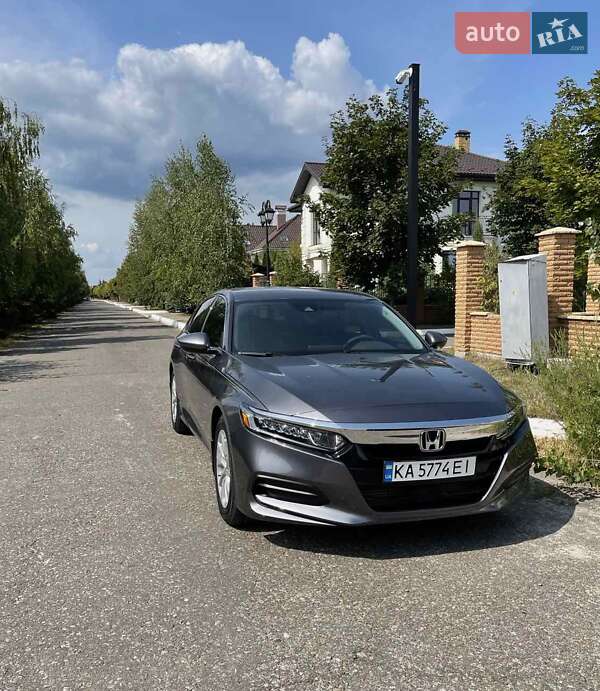 Седан Honda Accord 2018 в 
