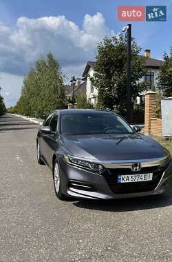 Седан Honda Accord 2018 в 