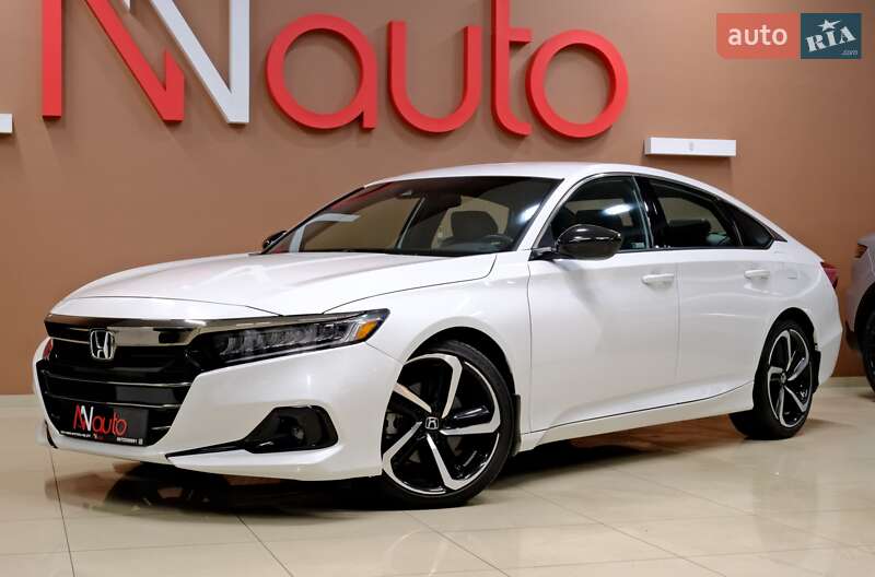Седан Honda Accord 2023 в Одессе