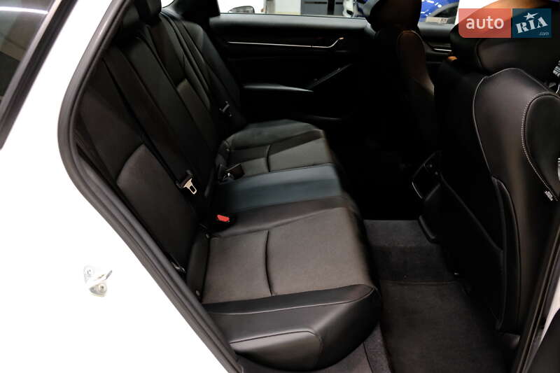 Седан Honda Accord 2023 в Одессе
