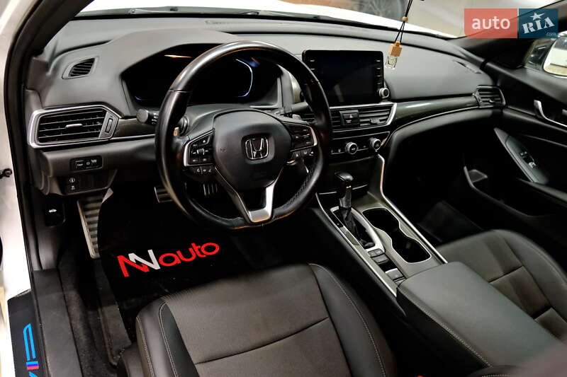 Седан Honda Accord 2023 в Одессе