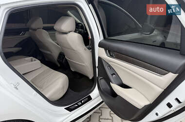 Седан Honda Accord 2021 в 