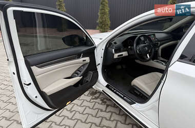 Седан Honda Accord 2021 в 