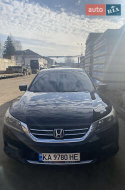 Седан Honda Accord 2014 в Києві