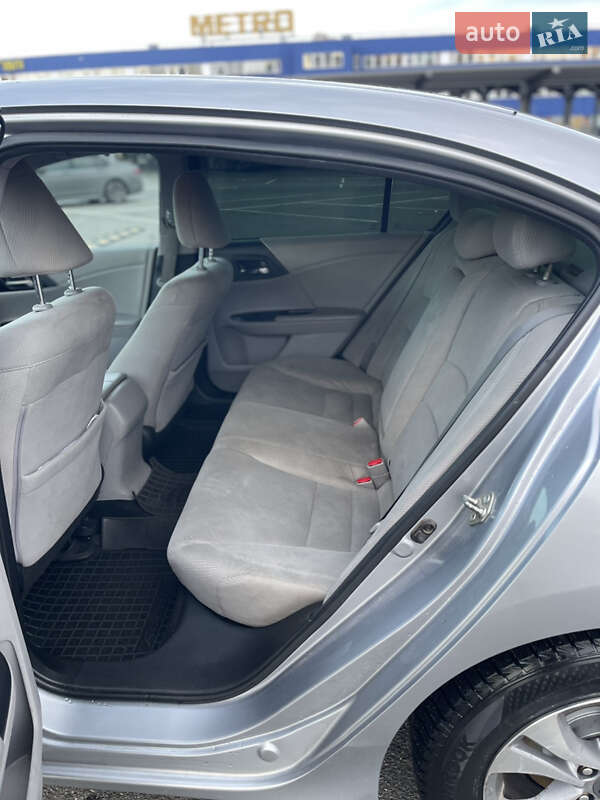 Седан Honda Accord 2016 в Киеве фото 8 Седан Honda Accord 2016 в Киеве
