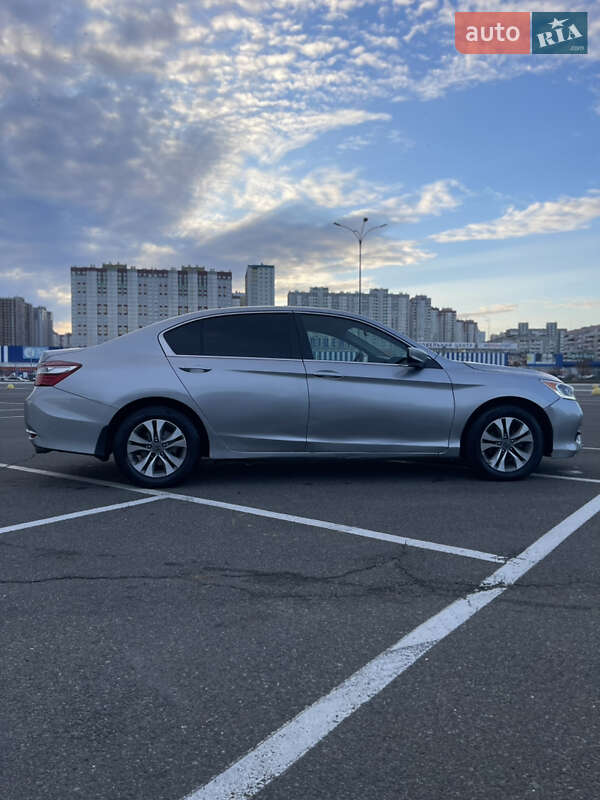 Седан Honda Accord 2016 в Киеве фото 13 Седан Honda Accord 2016 в Киеве