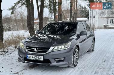 Седан Honda Accord 2012 в Киеве