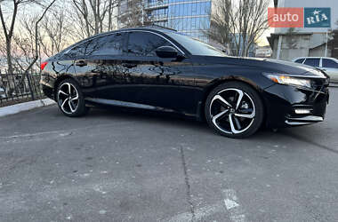 Седан Honda Accord 2019 в 