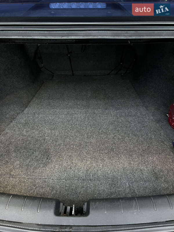 Седан Honda Accord 2014 в Ужгороді