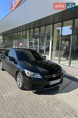 Седан Honda Accord 2014 в Ужгороді