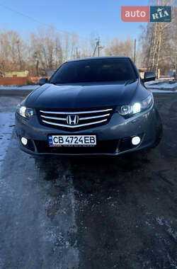 Седан Honda Accord 2010 в Чернигове