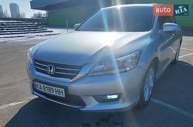 Седан Honda Accord 2013 в Києві