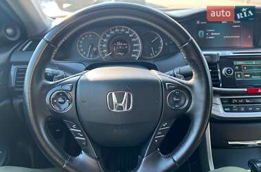 Седан Honda Accord 2013 в Киеве