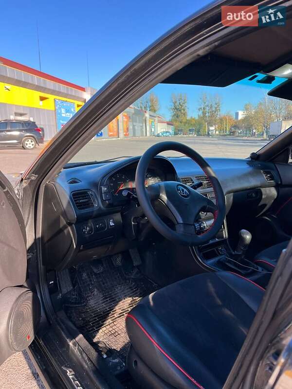 Седан Honda Accord 1995 в Львові