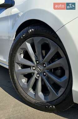 Седан Honda Accord 2014 в 