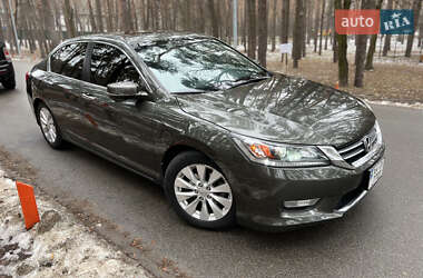 Седан Honda Accord 2013 в Киеве