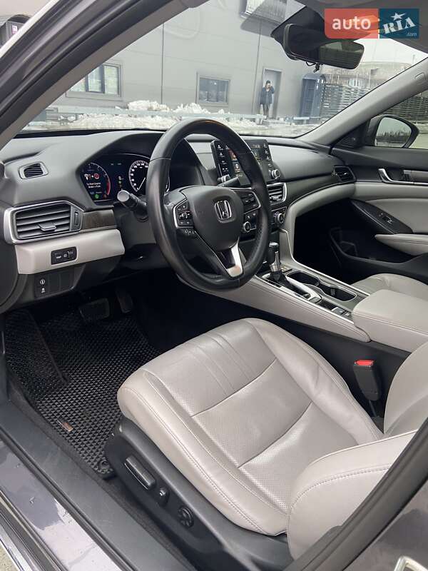 Седан Honda Accord 2018 в Києві