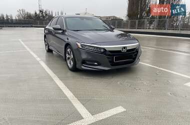 Седан Honda Accord 2018 в 