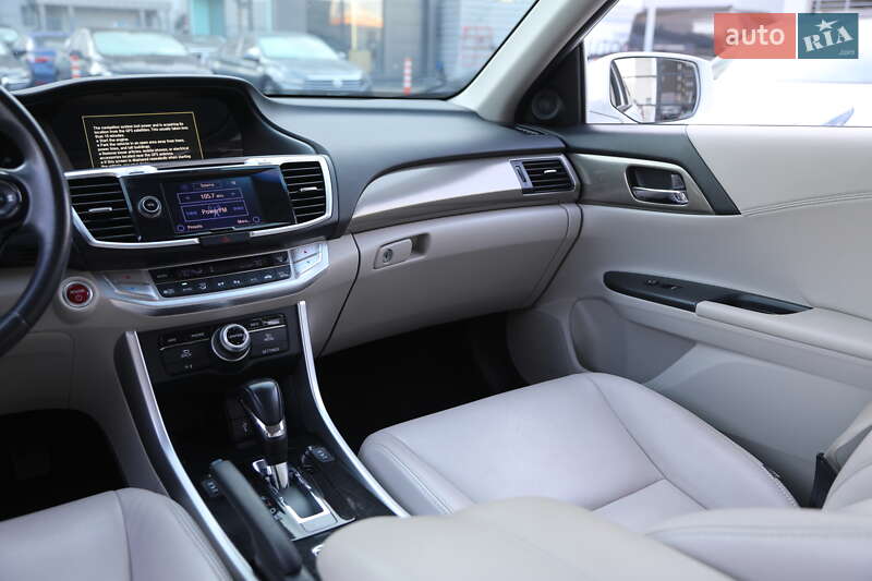Седан Honda Accord 2014 в Харькове